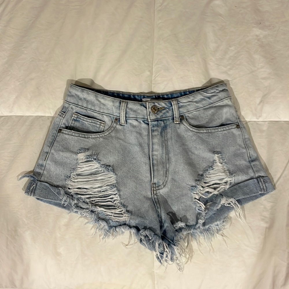 Hight rise light wash short jean shorts